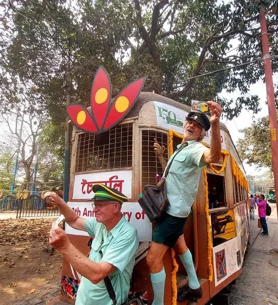 8a-2023%20Tramjatra%20Connies%20tram%20front%20copy%202_600px-width