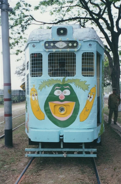 30yrs-2001e%20Baccha%20Childrens%20Melbourne%20Calcutta%20tram_600px-width