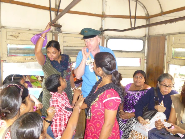 3g-Poribesh%20connie-ing%20picov2%20tramjatra%202012%20copy_600px-width