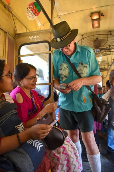 10e-Tony%20conducting%20in%20Sundarban%20Tram%20copy_600px-width