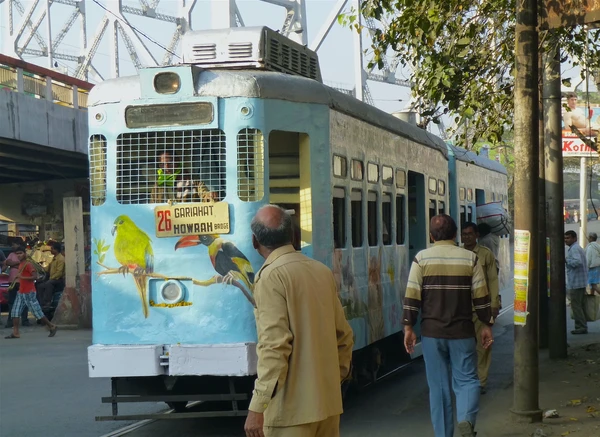 1g-Poribesh%20Bandhu%20tram%20Howrah%20tramjatra%202012%20copy%202_600px-width