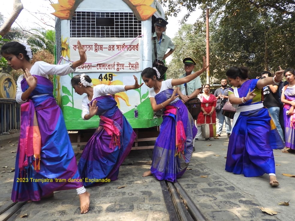 6-2023%20Tramjatra%20Bengali%20tram%20dancers-sml